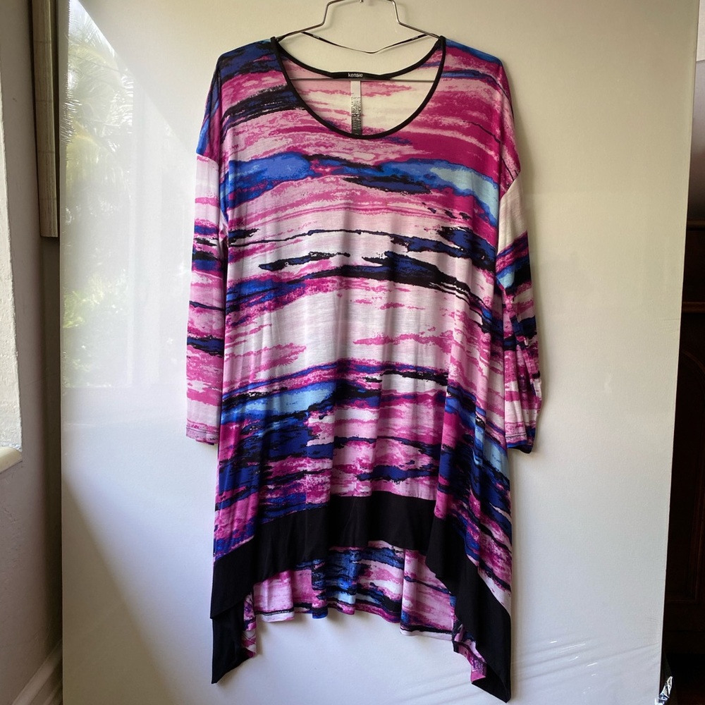 Kensie colorful top